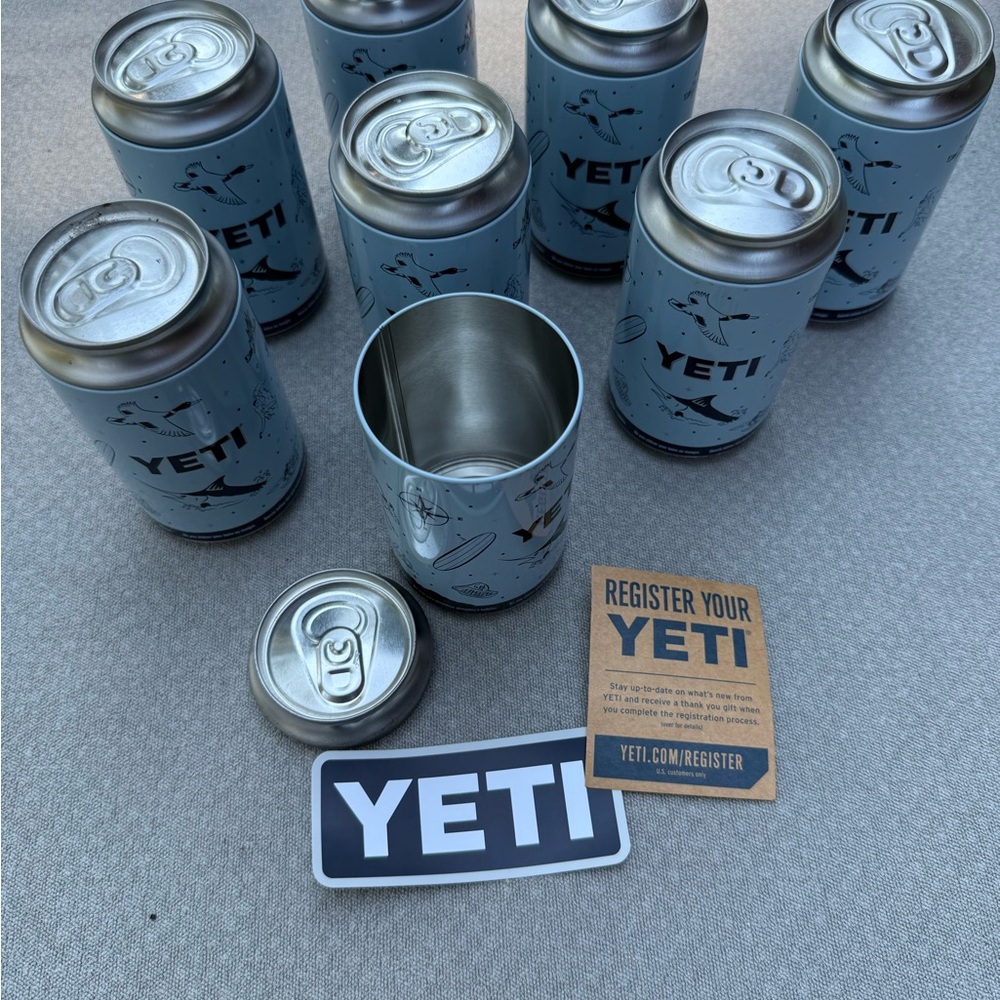 YETI Light Blue Can storage containers - Picture 2 of 3